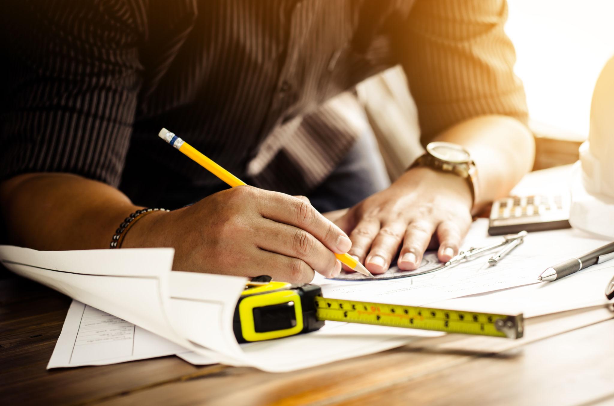 Security team coordinating reliable project execution on site